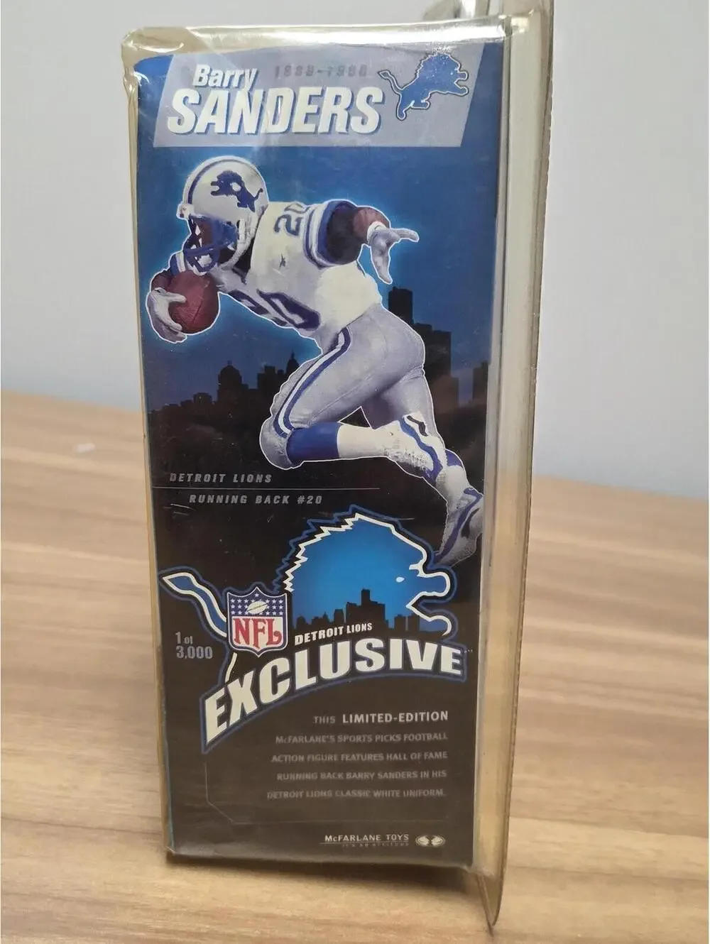 Vintage McFarlane Barry Sanders Detroit Lions Exclusive Action Figure 1/3000